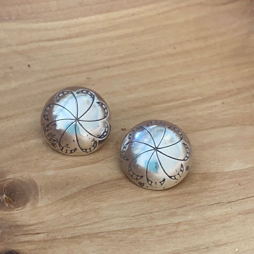 Vintagenavajobuttonearrings